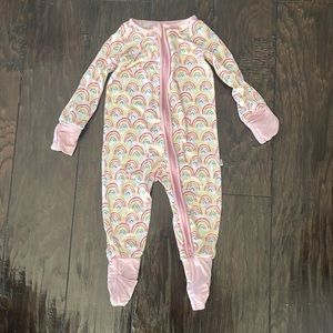 Rainbow little sleepies zippie 3-6 months